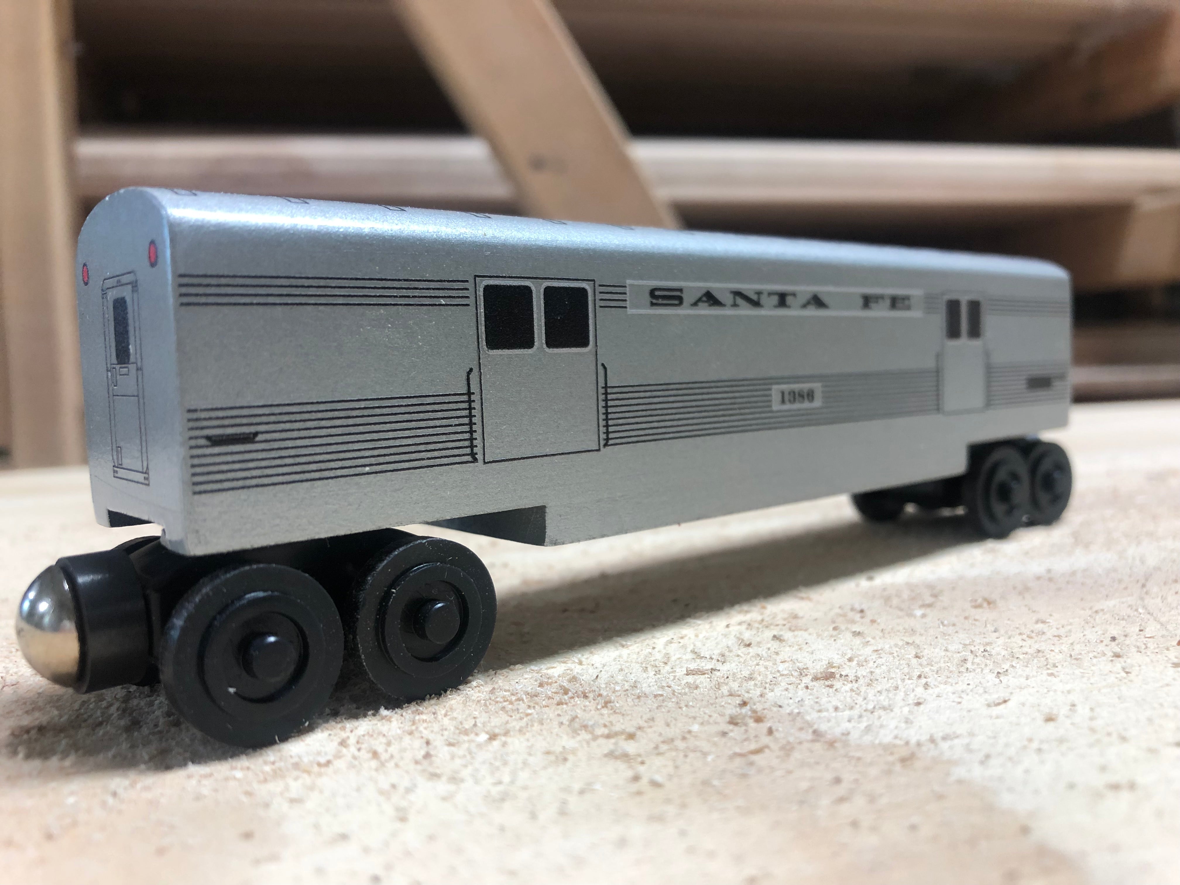 Free STL file Santa Fe - Super Chief - F-series, A unit scale model Free STL file Santa Fe - Super Chief - F-series, A unit scale model