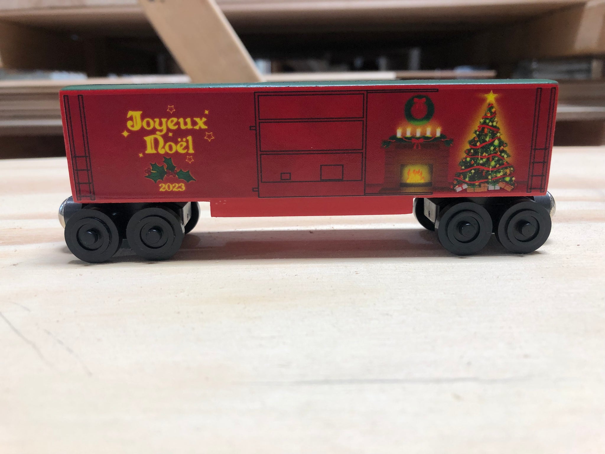 Final Batch - Christmas 2023 Hi-Cube Boxcar - French