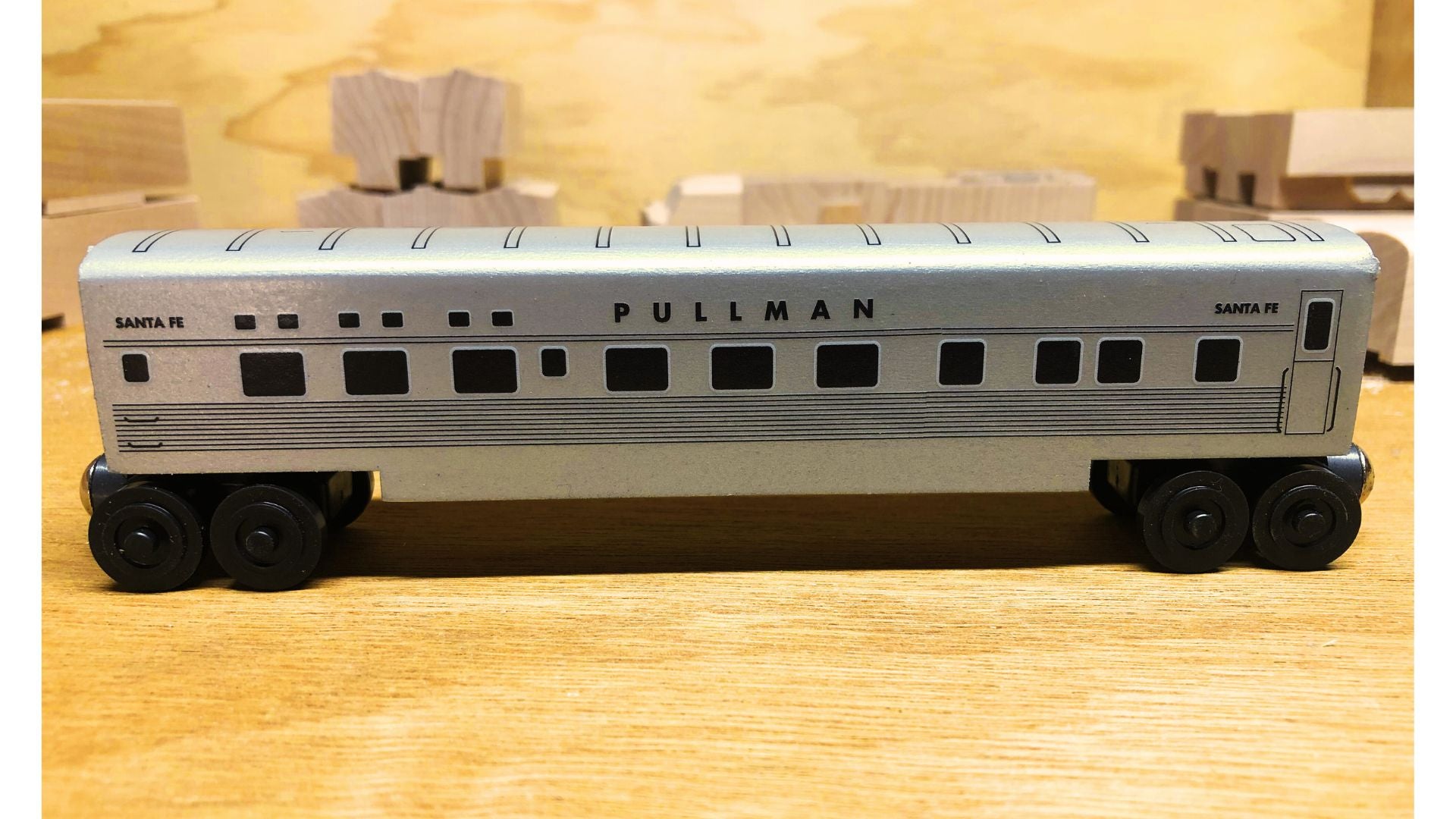 Santa Fe Pullman Car Toy Train