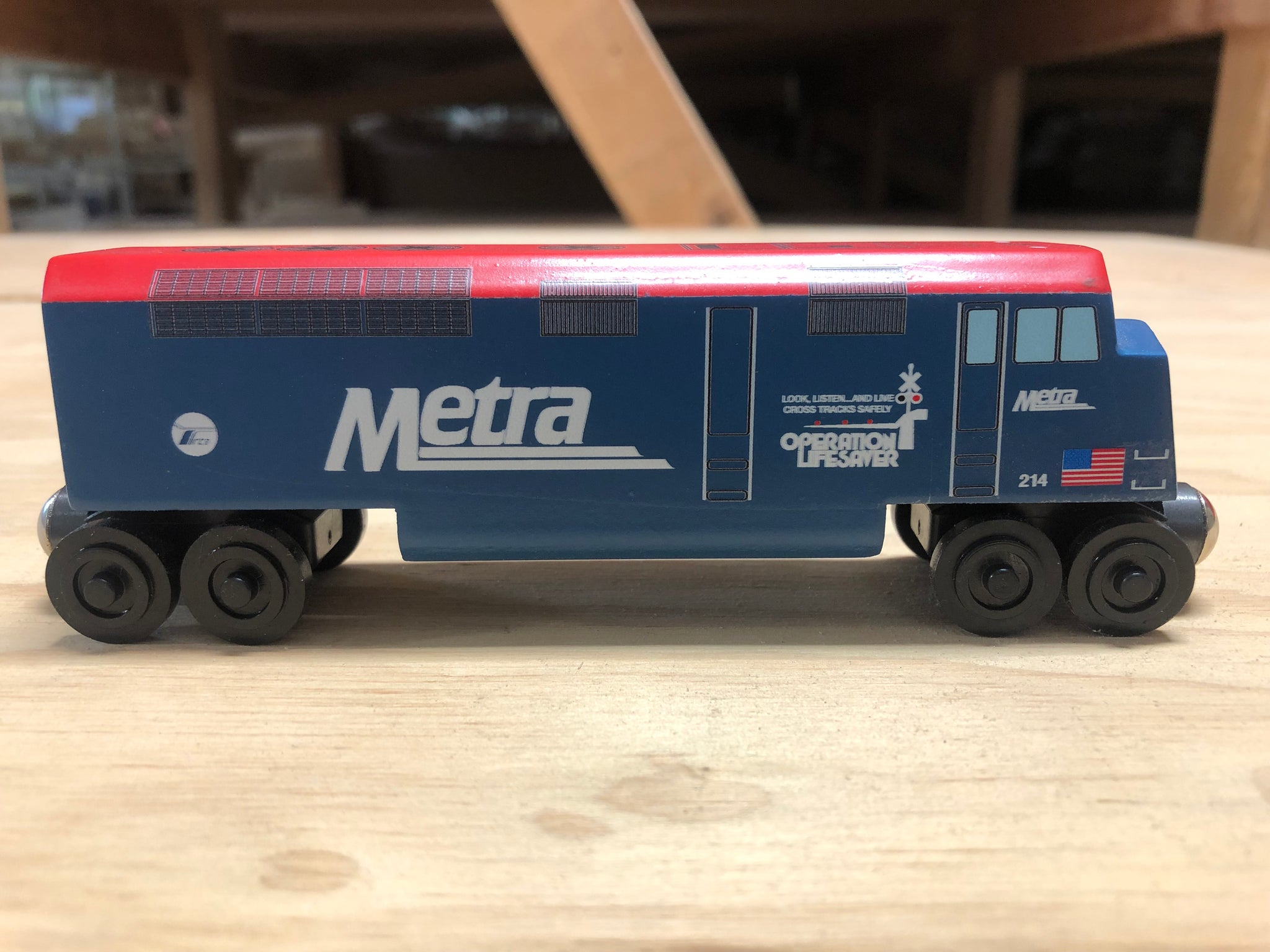 Metra Blue Operation Lifesaver F 40 Engine Toy Train By Whittle Shortl metra-blue-operation-lifesaver-f-40-engine-toy-train-by-whittle-shortl