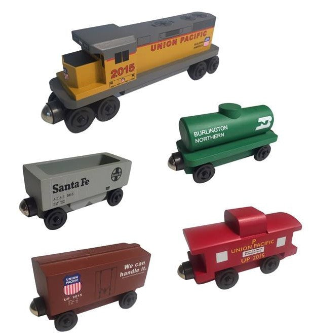 Whittle Shortline Railroad Union Pacific GP-38 5 pc. Diesel Engine Set Wooden Toy Train